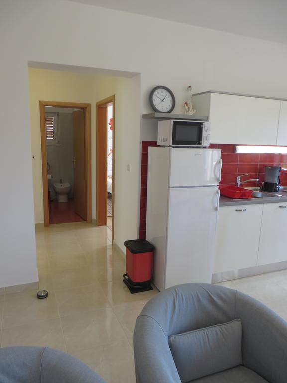 Filipovic Apartments With Pool Biograd Na Moru Exterior foto