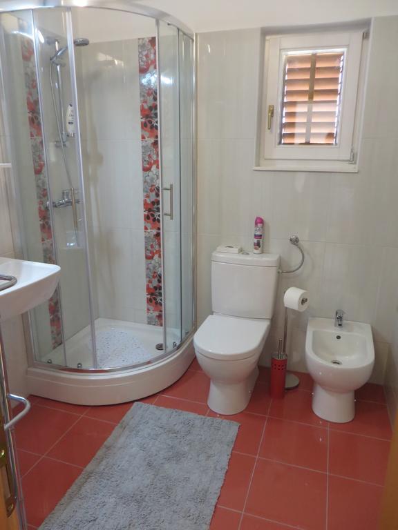 Filipovic Apartments With Pool Biograd Na Moru Exterior foto