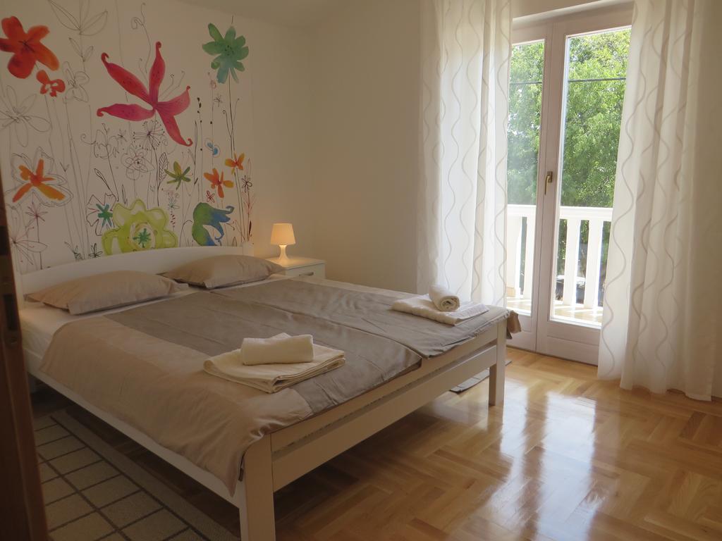 Filipovic Apartments With Pool Biograd Na Moru Exterior foto
